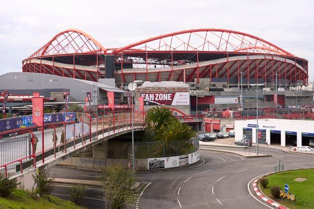 SL Benfica Vs FC Barcelona, Barca - UEFA Champions League 2024 25 Round Of 16 First Leg A general view outside the stadium prior to the UEFA Champions League 2024 25 Round of 16 first leg match between SL Benfica and FC Barcelona in Lisbon, Portugal, on March 5, 2025. Lisbon, Portugal Lisbon Portugal  Copyright: xJosexManuelxAlvarezxReyx originalFilename:alvarezrey-notitle250305_npHIO.jpg