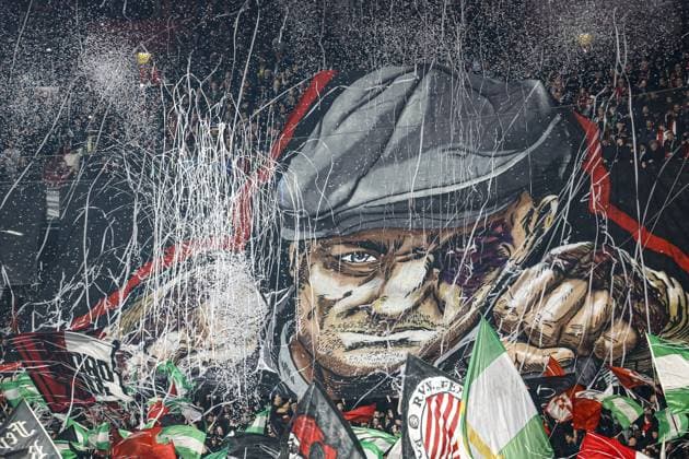 ROTTERDAM - Feyenoord fans with banner during the UEFA Champions League match between Feyenoord and Internazionale Milan at Feyenoord Stadium de Kuip on March 5, 2025 in Rotterdam, Netherlands. ANP KOEN VAN WEEL UEFA Champions League 2024 25 Round of 16 First leg 2024 25 xVIxANPxSportx xxANPxIVx 521638696 originalFilename: 521638696.jpg