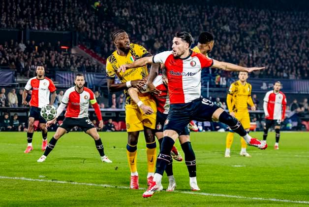 Feyenoord Rotterdam forwarder Julian Carranza during the match Feyenoord Inter at the Stadium De Kuip for the UEFA Champions League Round of 16 1st leg season 2024 2025 in ROTTERDAM, Netherlands on 5 march 2025, photo by Marcel van Dorst EYE4images DeFodi Images