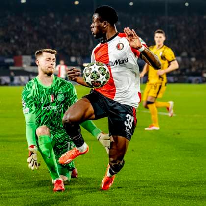 FC Internazionale Milan goalkeeper Josep Martinez, Feyenoord Rotterdam forwarder Ibrahim Osman during the match Feyenoord Inter at the Stadium De Kuip for the UEFA Champions League Round of 16 1st leg season 2024 2025 in ROTTERDAM, Netherlands on 5 march 2025, photo by Marcel van Dorst EYE4images DeFodi Images