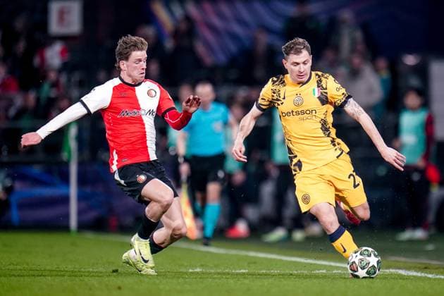 ROTTERDAM, 05-03-25, Stadium de Kuip, Champions League, 2024 2025, Feyenoord - Feyenoord Inter Milan, Feyenoord player Gijs Smal and Feyenoord player Nicolo Barella Feyenoord Inter Milan  x28179048x Copyright: