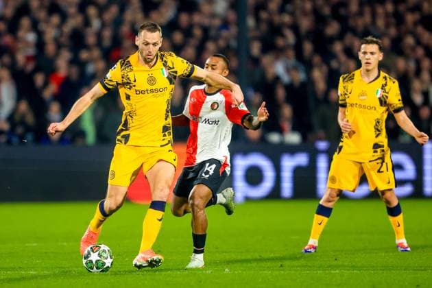 ROTTERDAM, 05-03-25, Stadium de Kuip, Champions League, 2024 2025, Feyenoord - Feyenoord Inter Milan, Inter Milan player Stefan De Vrij Feyenoord Inter Milan  x28179533x Copyright: