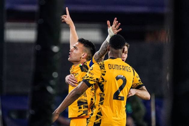 2025-03-05 Feyenoord v FC Internazionale Milano - UEFA Champions League 2024 25 Round of 16 First Leg ROTTERDAM, NETHERLANDS - MARCH 5: Lautaro Martinez of FC Internazionale Milano, Denzel Dumfries of FC Internazionale Milano celebrate the second goal during the UEFA Champions League 2024 25 Round of 16 First Leg match between Feyenoord and FC Internazionale Milano at Stadion Feijenoord on March 5, 2025 in Rotterdam, Netherlands. Rotterdam Stadion Feijenoord Netherlands Content not available for redistribution in The Netherlands directly or indirectly through any third parties. Copyright: xJorisxVerwijstx