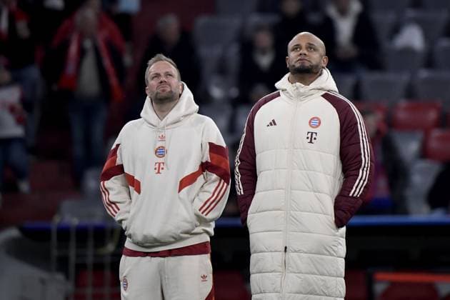 05 03 2025, xemx, Football UEFA Champions League, FC Bayern Muenchen Bayer 04 Leverkusen v l Pre-match pitch inspection Co coach Aaron Danks FC Bayern Muenchen Coach head coach Vincent Kompany FC Bayern Muenchen DFL DFB REGULATIONS PROHIBIT ANY USE OF PHOTOGRAPHS as IMAGE SEQUENCES and or QUASI VIDEO Muenchen