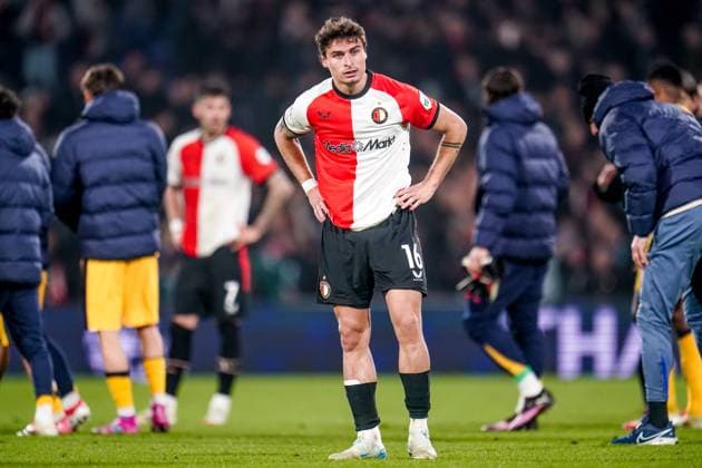 ROTTERDAM, 05-03-25, Stadium de Kuip, Champions League, 2024 2025, Feyenoord - Feyenoord Inter Milan, Feyenoord player Hugo Bueno dejected after lose the match Feyenoord Inter Milan  x28179792x Copyright: