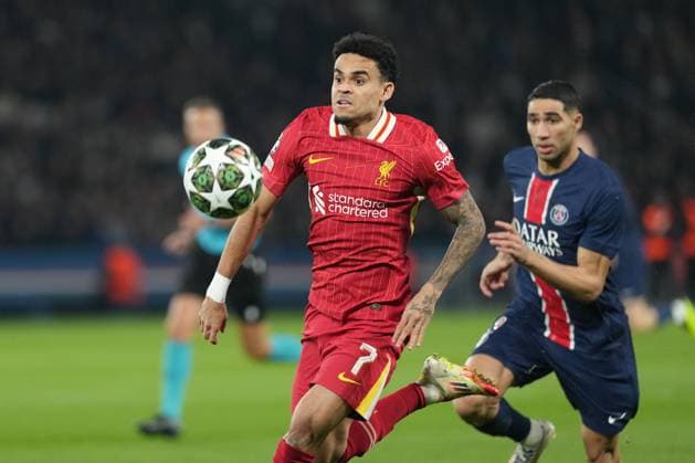 Luis Diaz of Liverpool Paris Saint-Germain v Liverpool, UEFA Champions League, Round of 16, First Leg, Football, Parc des Princes, Paris, France - 05 Mar 2025 EDITORIAL USE ONLY No use with unauthorised audio, video, data, fixture lists, club league logos or live services. Online in-match use limited to 120 images, no video emulation. No use in betting, games or single club league player publications. Copyright: xDavexWinter Shutterstockx 15178313m