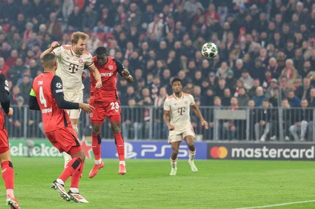 Harry Kane 9 FC Bayern Muenchen scores 1-0 with a header, FC Bayern Muenchen vs Bayer 04 Leverkusen, Football, Champions League, round of 16, first leg, 05 03 2025 Muenchen Bayern Germany Copyright: xkolbert-press ChristianxKolbertx