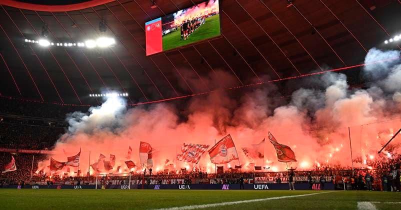05 03 2025, Football UEFA Champions League 2024 2025 Round of 16, FC Bayern Munich Bayer 04 Leverkusen, in the Allianz Arena Munich Pyro in the fan block of FC Bayern Munich DFL and DFB regulations prohibit any use of photographs as image sequences and or quasi video
