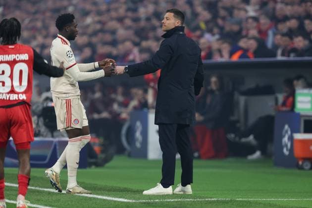 Xabi Alonso Bayer 04 Leverkusen, Head Coach , GER, FC Bayern Muenchen vs Bayer 04 Leverkusen, Football, UEFA Champions League, Round of 16, First leg, 2024 2025 season, 05 03 2025, GER, FC Bayern Muenchen vs Bayer 04 Leverkusen, Football, UEFA Champions League, Round of 16, First leg, 2024 2025 season, 05 03 2025 Muenchen Copyright: xEibner-Pressefoto JennixMaulx EP_JML