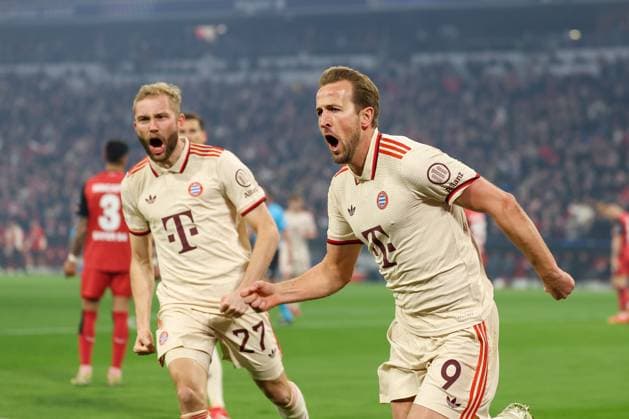 Goal celebration of Konrad Laimer 27 FC Bayern Muenchen , Harry Kane 9 FC Bayern Muenchen to 1 0, FC Bayern Muenchen vs Bayer 04 Leverkusen, Football, Champions League, Round of 16, First leg, 05 03 2025 Muenchen Bayern Germany Copyright: xkolbert-press ChristianxKolbertx