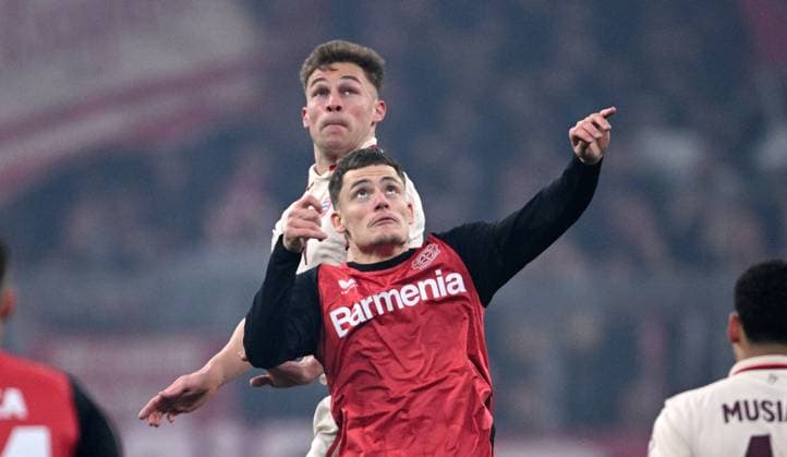FOOTBALL CHAMPIONS LEAGUE SEASON 2024 2025 Round of 16 first leg FC Bayern Muenchen Bayer 04 Leverkusen 05 03 2025 Florian Wirtz left, Bayer 04 Leverkusen with Joshua Kimmich right, FC Bayern Muenchen