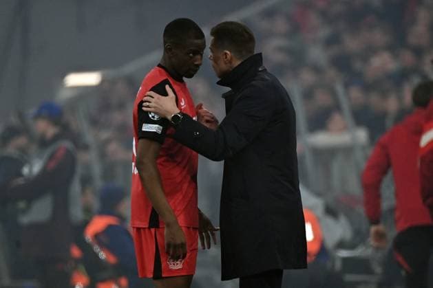 05 03 2025, xjrdrx, Football UEFA Champions League, FC Bayern Muenchen Bayer 04 Leverkusen v l Jeremie Frimpong Bayer Leverkusen Coach Xabi Alonso Bayer Leverkusen DFL DFB REGULATIONS PROHIBIT ANY USE OF PHOTOGRAPHS as IMAGE SEQUENCES and or QUASI VIDEO Muenchen