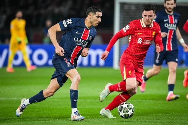 March 5, 2025, Paris, France, France: Achraf HAKIMI of PSG and Andrew ROBERTSON of FC Liverpool during the UEFA Champions League match between Paris Saint-Germain and Liverpool FC at Parc des Princes Stadium on March 05, 2025 in Paris, France. Paris France - ZUMAm308 20250305_zsp_m308_001 Copyright: xMatthieuxMirvillex