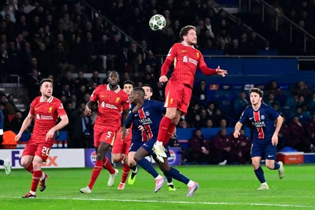 FOOTBALL : PSG vs Liverpool - Ligue des Champions - 05 03 2025 Alexis Mac Allister ( 10 - Liverpool ) during the UEFA Champions League match between Paris Saint Germain and Liverpool FC at Parc Des Princes on March 05 , 2025 in Paris, France. ( Photo by Dante Badano PsnewZ ) - ParisFrance  Copyright: xDantexBadanox