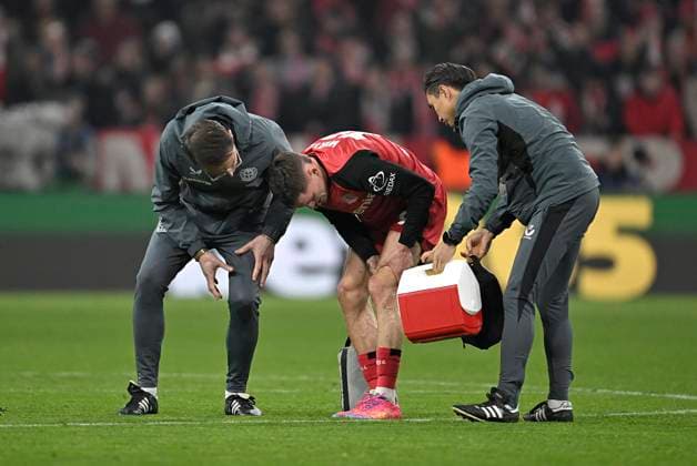 05 03 2025, Football UEFA Champions League 2024 2025 Round of 16, FC Bayern Munich Bayer 04 Leverkusen, in the Allianz Arena Munich Florian Wirtz Bayer Leverkusen must be treated DFL and DFB regulations prohibit any use of photographs as image sequences and or quasi video