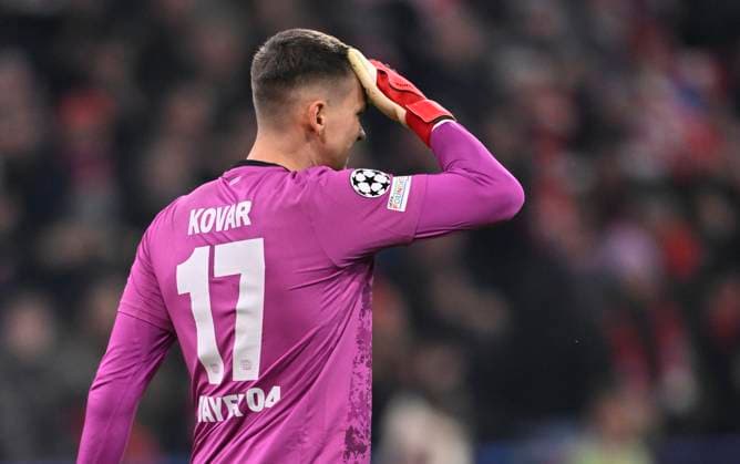 after GOAL to 2 0 Jamal Musiala FC Bayern Muenchen FCB 42 goalkeeper Matej Kovar Bayer 04 Leverkusen 17 is disappointed FC Bayern Muenchen FCB vs Bayer 04 Leverkusen B04 round of 16 first leg 05 03 2025 DFL REGULATIONS PROHIBIT ANY USE OF PHOTOGRAPHS AS IMAGE SEQUENCES AND OR QUASI VIDEO FC Bayern Muenchen FCB vs Bayer 04 Leverkusen B04