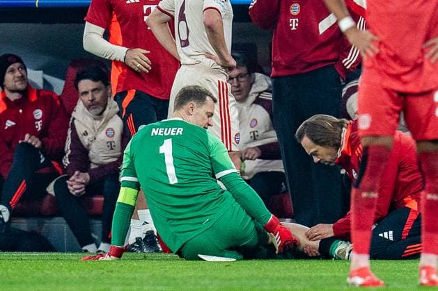 05 03 2025, FC Bayern München vs Bayer Leverkusen, UEFA Champions League, Round of 16 first leg injury Manuel Neuer FC Bayern Muenchen, 1 Copyright: xBahhoxKarax