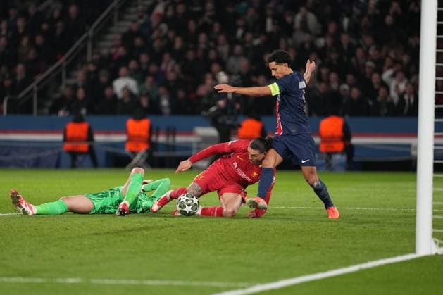 A mad scramble in the penalty area as Darwin Nunez of Liverpool, Marquinhos of PSG and Gianluigi Donnarumma of PSG all compete for a loose ball Paris Saint-Germain v Liverpool, UEFA Champions League, Round of 16, First Leg, Football, Parc des Princes, Paris, France - 05 Mar 2025 EDITORIAL USE ONLY No use with unauthorised audio, video, data, fixture lists, club league logos or live services. Online in-match use limited to 120 images, no video emulation. No use in betting, games or single club league player publications.  Copyright: xDavexWinter Shutterstockx 15178313bs