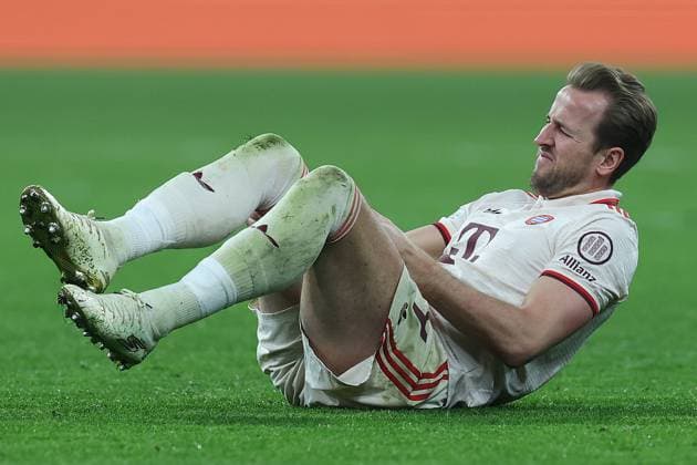Soccer UEFA Champions League round of 16 FC Bayern Munich Bayer 04 Leverkusen on 05 03 2025 at the Allianz Arena in Munich Harry Kane Munich injured on the ground xMSx