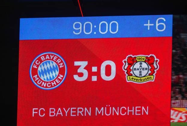 Soccer, Men, Season 2024 2025, Champions League Round of 16, First leg , FC Bayern Munich Bayer Leverkusen, Scoreboard with 3 0 final score, 05 03 2025, Copyright: xMatthiasxKochx