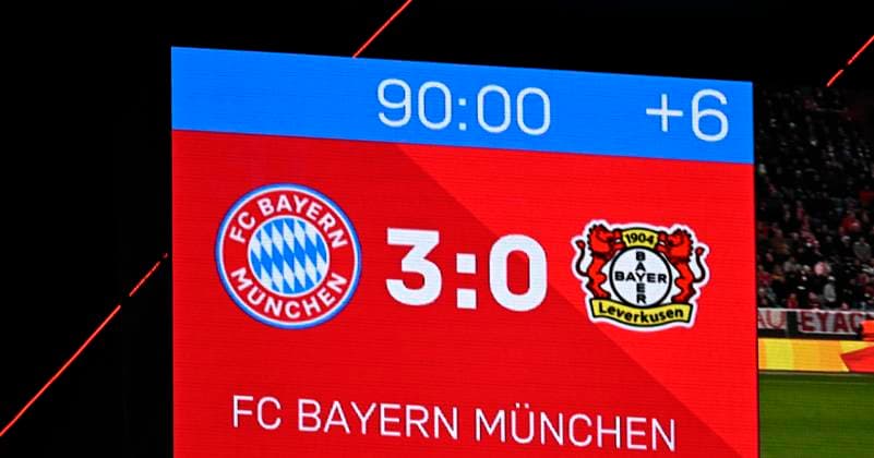 05 03 2025, Football UEFA Champions League 2024 2025 Round of 16, FC Bayern Munich Bayer 04 Leverkusen, in the Allianz Arena Munich the LED scoreboard with the final score 3 0 DFL and DFB regulations prohibit any use of photographs as image sequences and or quasi video
