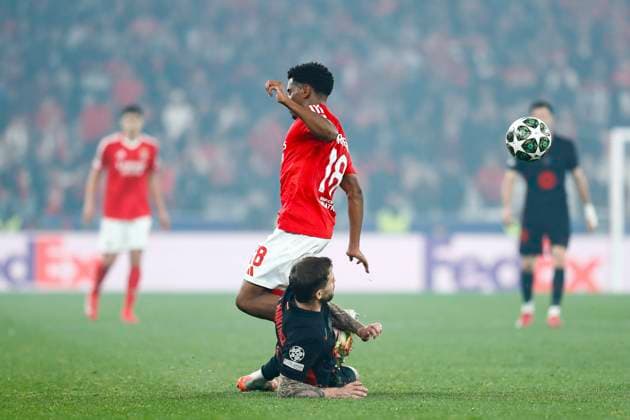 March 5, 2025, Valdebebas, Madrid, SPAIN: Inigo Martinez of FC Barcelona, Barca and Leandro Barreiro of SL Benfica in action during the UEFA Champions League 2024 25 UEFA Champions League 2024 25 Round of 16 first Lleg match between SL Benfica and FC Barcelona at Estadio do Lisboa e Benfica on March 05, 2025 in Lisbon, Portugal. Valdebebas SPAIN - ZUMAa181 20250305_zaa_a181_034 Copyright: xIrinaxR.xHx