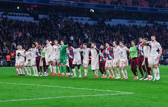 Players of FC Bayern Muenchen celebrate the win after the UEFA Champions League 2024 25 Round of 16 First Leg match between FC Bayern München and Bayer 04 Leverkusen at Allianz Arena on March 5, 2025 in Munich, Germany Photo by Silas Schueller DeFodi Images
