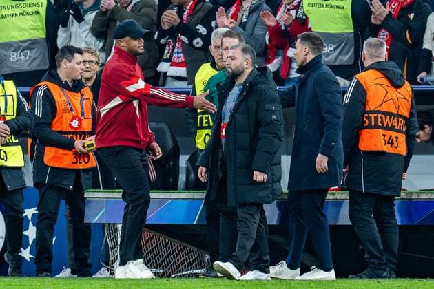 05 03 2025, FC Bayern München vs Bayer Leverkusen, UEFA Champions League, Round of 16 first leg Xabi Alonso Bayer 04 Leverkusen, Head Coach Vincent Kompany FC Bayern Muenchen, Coaches shake hands after final whistle Shake Hands Copyright: xBahhoxKarax