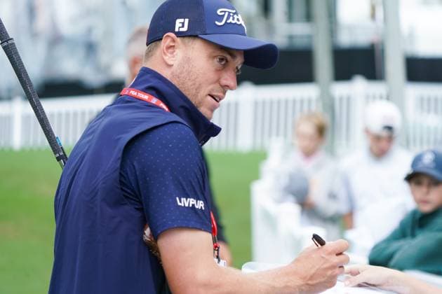 March 5, 2025, Orlando, Florida, USA: Justin Thomas signs autographs after the Arnold Palmer Invitational presented by Mastercard Pro-Am at Bay Hill Club & Lodge. Orlando USA - ZUMAw109 20250305_fap_w109_010 Copyright: xDebbyxWongx