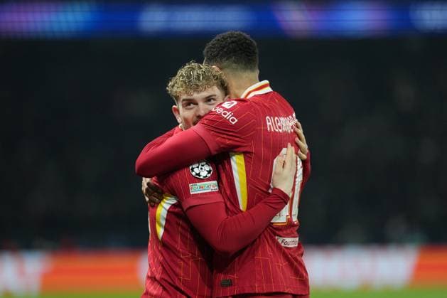 Late substitute Harvey Elliot of Liverpool celebrates with Trent Alexander Arnold of Liverpool after he scores the only goal of the game with his first touch Paris Saint-Germain v Liverpool, UEFA Champions League, Round of 16, First Leg, Football, Parc des Princes, Paris, France - 05 Mar 2025 EDITORIAL USE ONLY No use with unauthorised audio, video, data, fixture lists, club league logos or live services. Online in-match use limited to 120 images, no video emulation. No use in betting, games or single club league player publications. Copyright: xDavexWinter Shutterstockx 15178313jx
