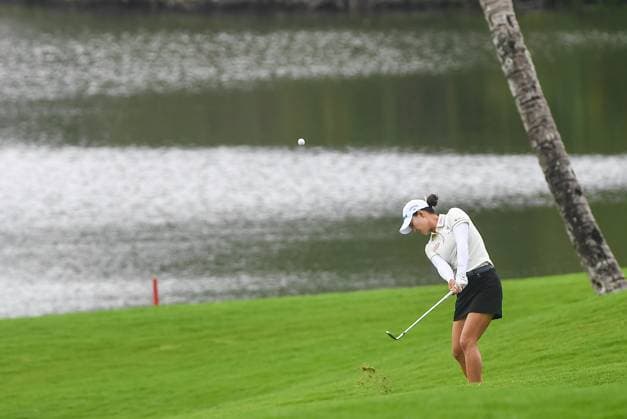 (250306) -- LINGSHUI, March 6, 2025 -- Lee Minjee of Australia plays a shot during the first round of the Blue Bay LPGA, Golf Damen golf tournament in Lingshui, south China s Hainan Province, March 6, 2025. ) (SP)CHINA-HAINAN-LINGSHUI-GOLF-BLUE BAY LPGA (CN) YangxGuanyu 
