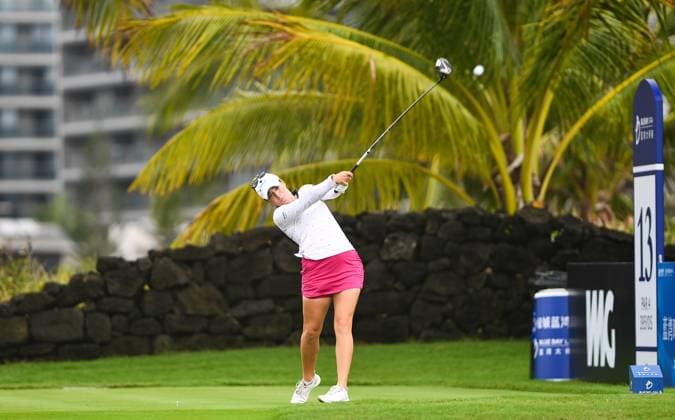 (250306) -- LINGSHUI, March 6, 2025 -- Gaby Lopez of Mexico plays a shot during the first round of the Blue Bay LPGA, Golf Damen golf tournament in Lingshui, south China s Hainan Province, March 6, 2025. ) (SP)CHINA-HAINAN-LINGSHUI-GOLF-BLUE BAY LPGA (CN) YangxGuanyu 