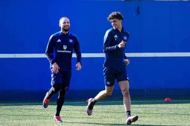 Valon Zumberi Hamburger SV, 37 , Omar Abdel Megeed Hamburger SV II, 22 GER, Training Hamburger SV, Football, 2 Bundesliga, Season 2024 2025, 06 03 2025 GER, Training Hamburger SV, Football, 2 Bundesliga, Season 2024 2025, 06 03 2025 Hamburg Copyright: xEibner-Pressefoto MarcelxvonxFehrnx EP_MFN
