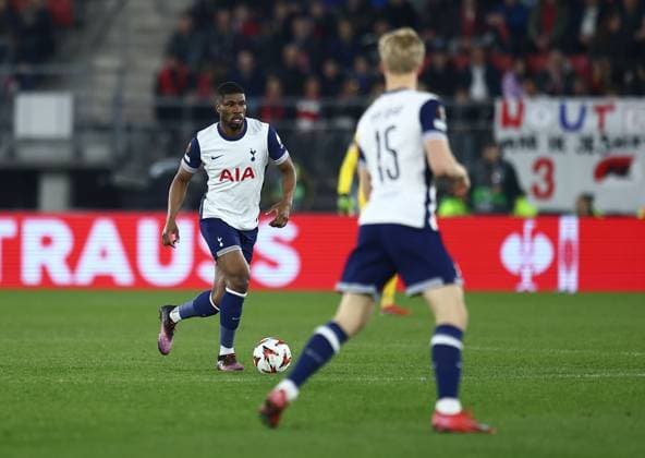 Kevin Danso of Tottenham Hotspur AZ Alkmaar v Tottenham Hotspur, UEFA Europa League, Round of 16, First Leg, Football, AFAS Stadion, Alkmaar, Netherlands - 06 Mar 2025 EDITORIAL USE ONLY No use with unauthorised audio, video, data, fixture lists, club league logos or live services. Online in-match use limited to 120 images, no video emulation. No use in betting, games or single club league player publications.  Copyright: xMichaelxZemanek Shutterstockx 15180150h