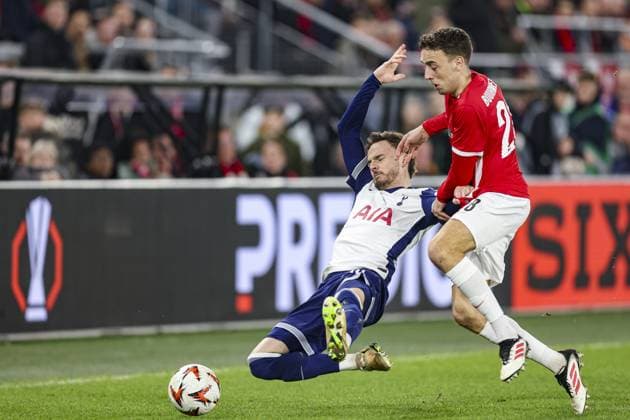 ALKMAAR, 06-03-2025, AFAS Stadium, UEFA Europa League, season 2024 2025. Match between AZ - Tottenham Hotspur. AZ player Zico Buurmeester and Tottenham Hotspur player James Maddison AZ - Tottenham Hotspur  x28188516x Copyright:
