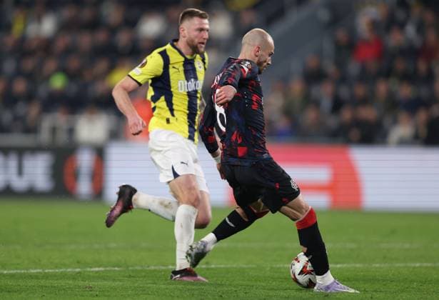 Vaclav Cerný of Rangers scores a goal to make the score 1-3 Fenerbahce v Rangers, UEFA Europa League, Round of 16, First Leg, Football, Sukru Saracoglu Stadium, Istanbul, Turkiye - 06 Mar 2025 EDITORIAL USE ONLY No use with unauthorised audio, video, data, fixture lists, club league logos or live services. Online in-match use limited to 120 images, no video emulation. No use in betting, games or single club league player publications. Copyright: xRaddadxJebarah Shutterstockx 15180156az