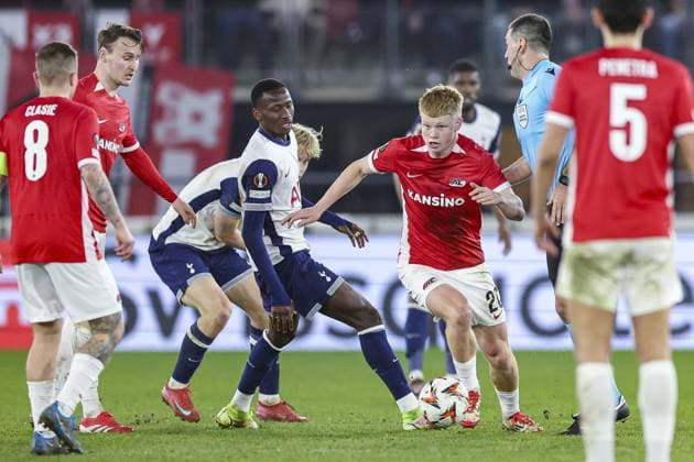 ALKMAAR, 06-03-2025, AFAS Stadium, UEFA Europa League, season 2024 2025. Match between AZ - Tottenham Hotspur. AZ player Kees Smit AZ - Tottenham Hotspur  x28189873x Copyright:
