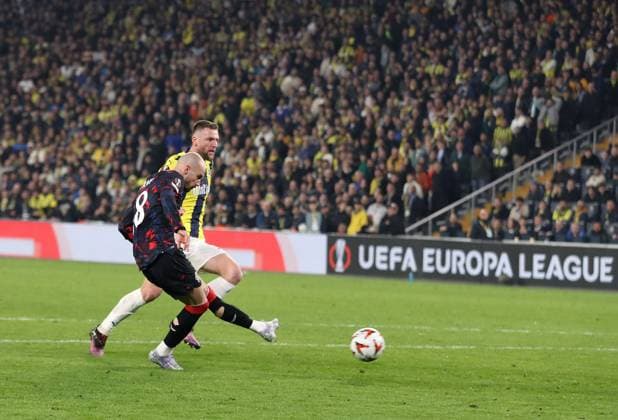Vaclav Cerny of Rangers scores his sides third goal during the Europa League last 16 match at the Sükrü Saracoglu Stadium, Istanbul. Fenerbahce v Rangers, UEFA Europa League, Football, Sukru Saracoglu Stadium, Istanbul, Turkey - 06 Mar 2025 EDITORIAL USE ONLY No use with unauthorised audio, video, data, fixture lists, club league logos or live services. Online in-match use limited to 120 images, no video emulation. No use in betting, games or single club league player publications. Copyright: xO Rourke RangersxFC Shutterstockx 15182250fv
