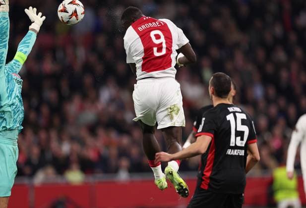 06 03 2025, Football UEFA Europa League, AFC Ajax Amsterdam Eintracht Frankfurt, emonline, emspor, v l , Goal scored, Goal to 1 0 by Brian Brobbey Ajax Amsterdam DFL DFB REGULATIONS PROHIBIT ANY USE OF PHOTOGRAPHS AS IMAGE SEQUENCES AND OR QUASI VIDEO xdcx Copyright: HMBxMedia Claus