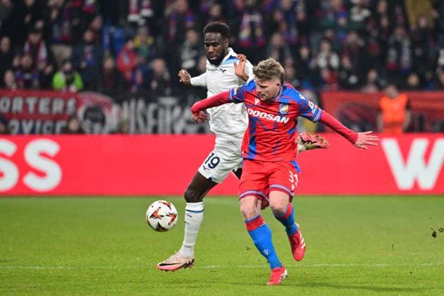L-R Boulaye Dia (Lazio) and Pavel Sulc (Plzen) in action during the UEFA Europa League, semi-finals opening match: FC Viktoria Plzen vs Lazio, in Pilsen, Czech Republic, on March 6, 2025. (CTKxPhoto MichalxKamaryt) CTKPhotoP2025030609377  CTKPhotoP2025030609377