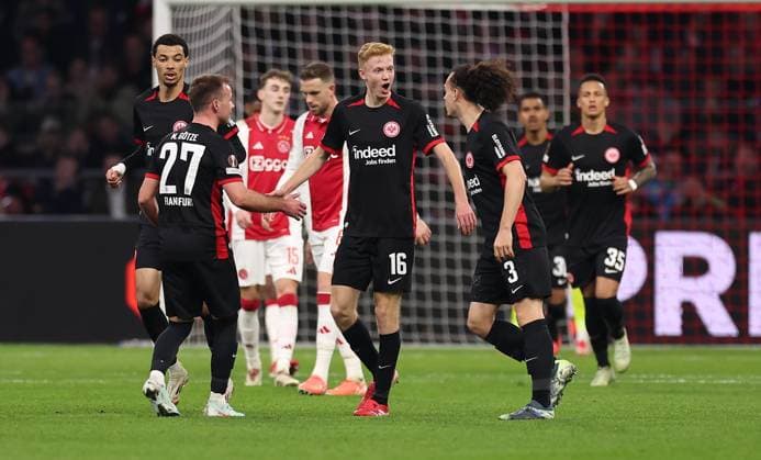 06 03 2025, Football UEFA Europa League, AFC Ajax Amsterdam Eintracht Frankfurt, emonline, emspor, v l , Goal celebration to 1 1 by Hugo Larsson Eintracht Frankfurt , Mario Götze Eintracht Frankfurt , Arthur Theate Eintracht Frankfurt , Goal celebration, celebrate the goal DFL DFB REGULATIONS PROHIBIT ANY USE OF PHOTOGRAPHS AS IMAGE SEQUENCES AND OR QUASI VIDEO xdcx Copyright: HMBxMedia Claus