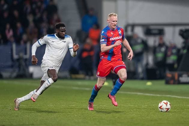 Boulaye Dia in a battle for the ball with Vaclav Jemelka during UEFA Europa league eightfinal match, Viktoria Pilsen - Lazio Roma , 06. march 2025, Doosan Arena, Pilsen, Czech republic Copyright: xMICHALxFAJT,ZOSPORTU.SKx DSC_5562