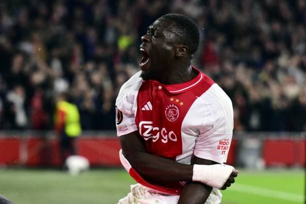 AMSTERDAM - Brian Brobbey of Ajax celebrates the 1-0 during the UEFA Europa League match between AFC Ajax and Eintracht Frankfurt at the Johan Cruijff ArenA on March 6, 2025 in Amsterdam, Netherlands. ANP OLAF CRACK UEFA Europa League 2024 25 Round of 16 First Leg 2024 25 xVIxANPxSportx xxANPxIVx 521725566 originalFilename: 521725566.jpg