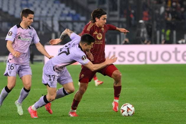 CALCIO - UEFA Europa League - AS Roma vs Athletic Bilbao Romaâ??s Paulo Dybala and Athletic Bilbaoâ??s Yuri Berchiche during the UEFA Europa League 2024-2025 football match between AS Roma vs Athletic Bilbao at the Olympic Stadium in Rome on March 06, 2025. Rome Italy  Copyright: xIPAxSport ABACAx