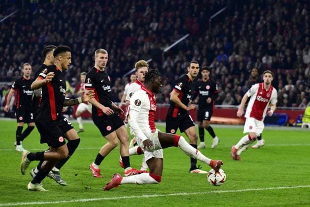 AMSTERDAM - Don-Angelo Konadu of Ajax misses a great chance for the 2-2 during the UEFA Europa League match between AFC Ajax and Eintracht Frankfurt at the Johan Cruijff ArenA on March 6, 2025 in Amsterdam, Netherlands. ANP OLAF KRAAK UEFA Europa League 2024 25 Round of 16 First Leg 2024 25 xVIxANPxSportx xxANPxIVx 521729023 originalFilename: 521729023.jpg