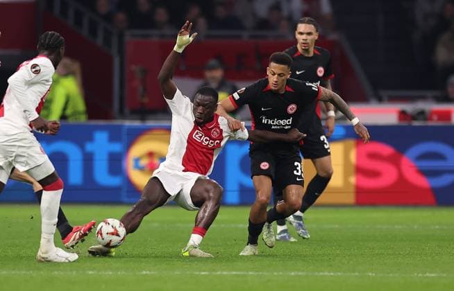06 03 2025, Football UEFA Europa League, AFC Ajax Amsterdam Eintracht Frankfurt, emonline, emspor, v l , Brian Brobbey Ajax Amsterdam , Tuta Lucas Silva Melo Eintracht Frankfurt DFL DFB REGULATIONS PROHIBIT ANY USE OF PHOTOGRAPHS AS IMAGE SEQUENCES AND OR QUASI VIDEO xdcx Copyright: HMBxMedia Claus