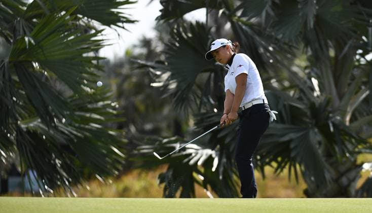 (250307) -- LINGSHUI, March 7, 2025 -- Yin Ruoning of China plays a shot during the second round of the Blue Bay LPGA, Golf Damen golf tournament in Lingshui, south China s Hainan Province, March 7, 2025. ) (SP)CHINA-LINGSHUI-GOLF-BLUE BAY LPGA (CN) YangxGuanyu 