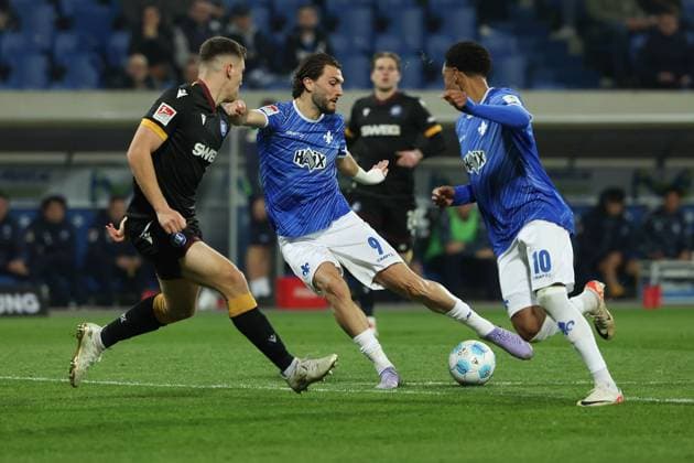 2025 03 07 xJFx 2 Bundesliga SV Darmstadt 98 Karlsruher SC v l , Marcel Beifus Karlsruher SC , Fraser Hornby SV Darmstadt 98 DFL DFB REGULATIONS PROHIBIT ANY USE OF PHOTOGRAPHS as IMAGE SEQUENCES and or QUASI VIDEO Copyright: JoaquimxFerreira