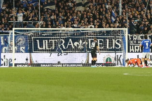 07 03 2025, xrekx, Soccer 2 Bundesliga, SV Darmstadt 98 Karlsruher SC v l Goal shot to 2 0 Goal shot to 2 0 by Killian Corredor SV Darmstadt 98 DFL DFB REGULATIONS PROHIBIT ANY USE OF PHOTOGRAPHS as IMAGE SEQUENCES and or QUASI VIDEO Darmstadt