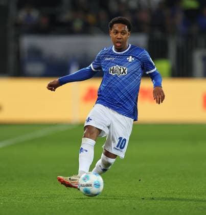 07 03 2025, xdcx, Soccer 2 Bundesliga, SV Darmstadt 98 Karlsruher SC, emonline, emspor, despor, v l , Jean Paul Boëtius SV Darmstadt 98 DFL DFB REGULATIONS PROHIBIT ANY USE OF PHOTOGRAPHS AS IMAGE SEQUENCES AND OR QUASI VIDEO Copyright: HMBxMedia Claus